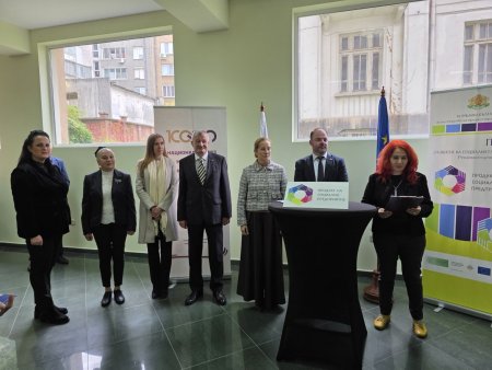 Габрово е домакин на тържественото честване на 130-ата годишнина от основаването на първата ТПК у нас.